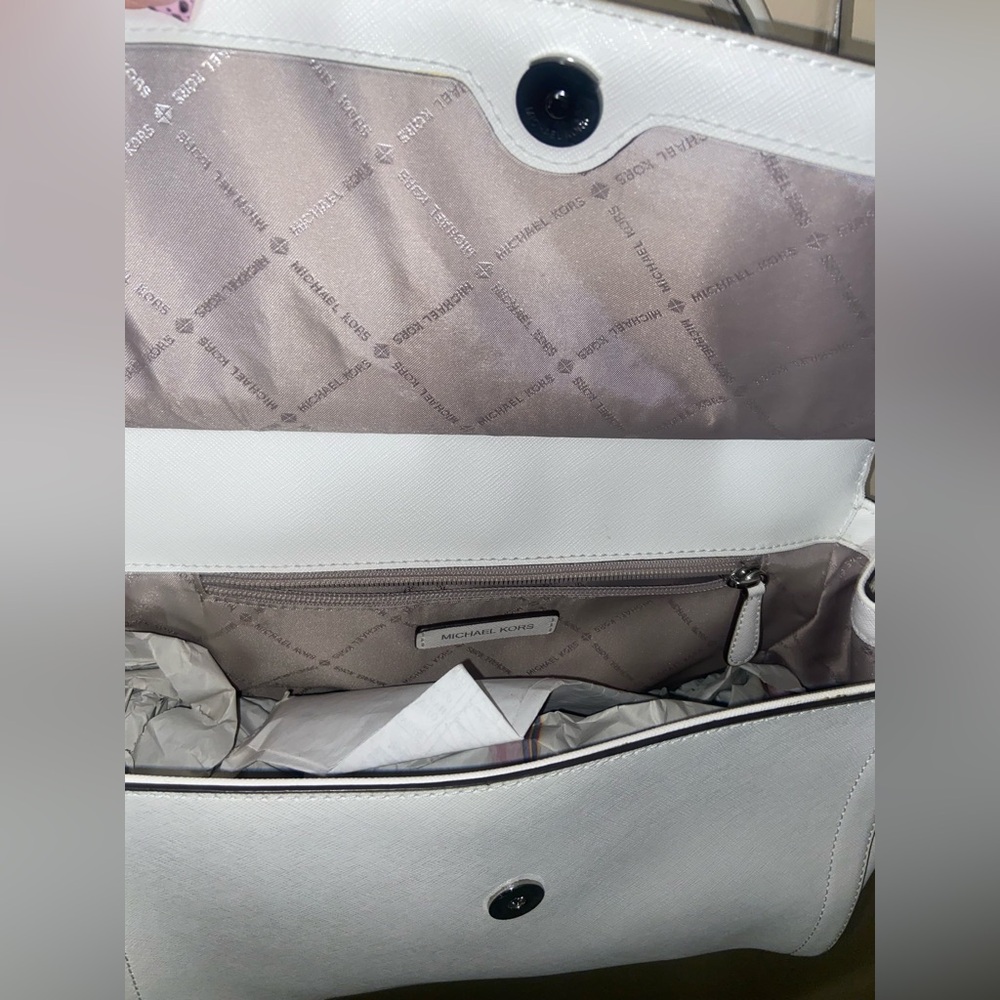 Michael Kors White Satchel Bag - Picture 4 of 4